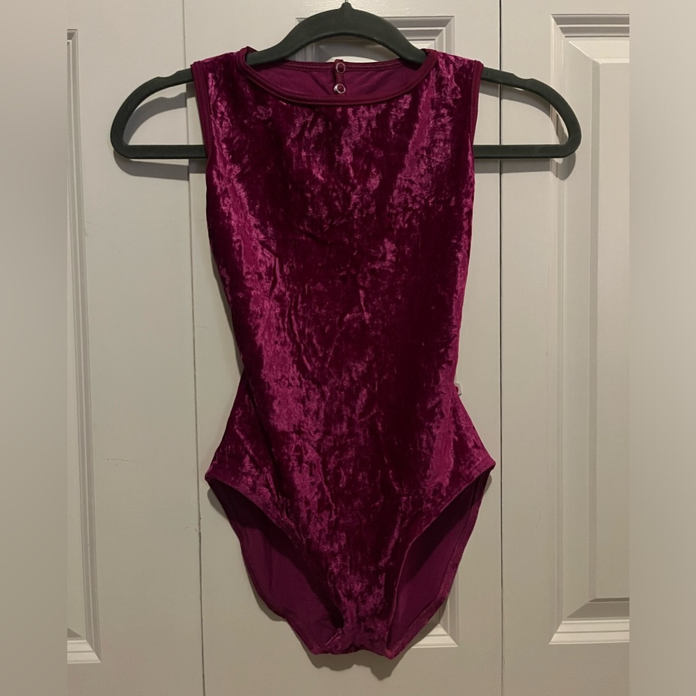 Yumiko velvet Larissa style leotard. Size M.